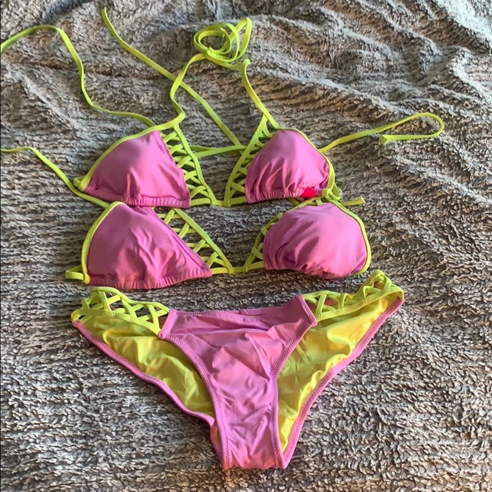 VS swim with small and medium top